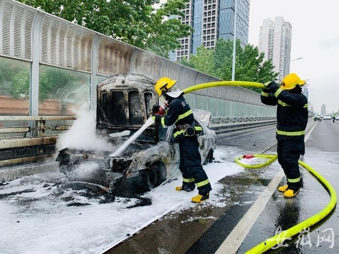 合肥出租車轉(zhuǎn)讓最新價格及其市場趨勢分析，合肥出租車轉(zhuǎn)讓最新價格及市場趨勢深度解析