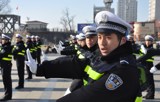 關(guān)于協(xié)警最新政策的探討，協(xié)警最新政策探討與解析