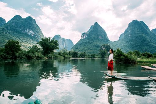 桂林旅游，跟團(tuán)與自由行的對(duì)比與選擇，桂林旅游，跟團(tuán)與自由行對(duì)比及選擇攻略