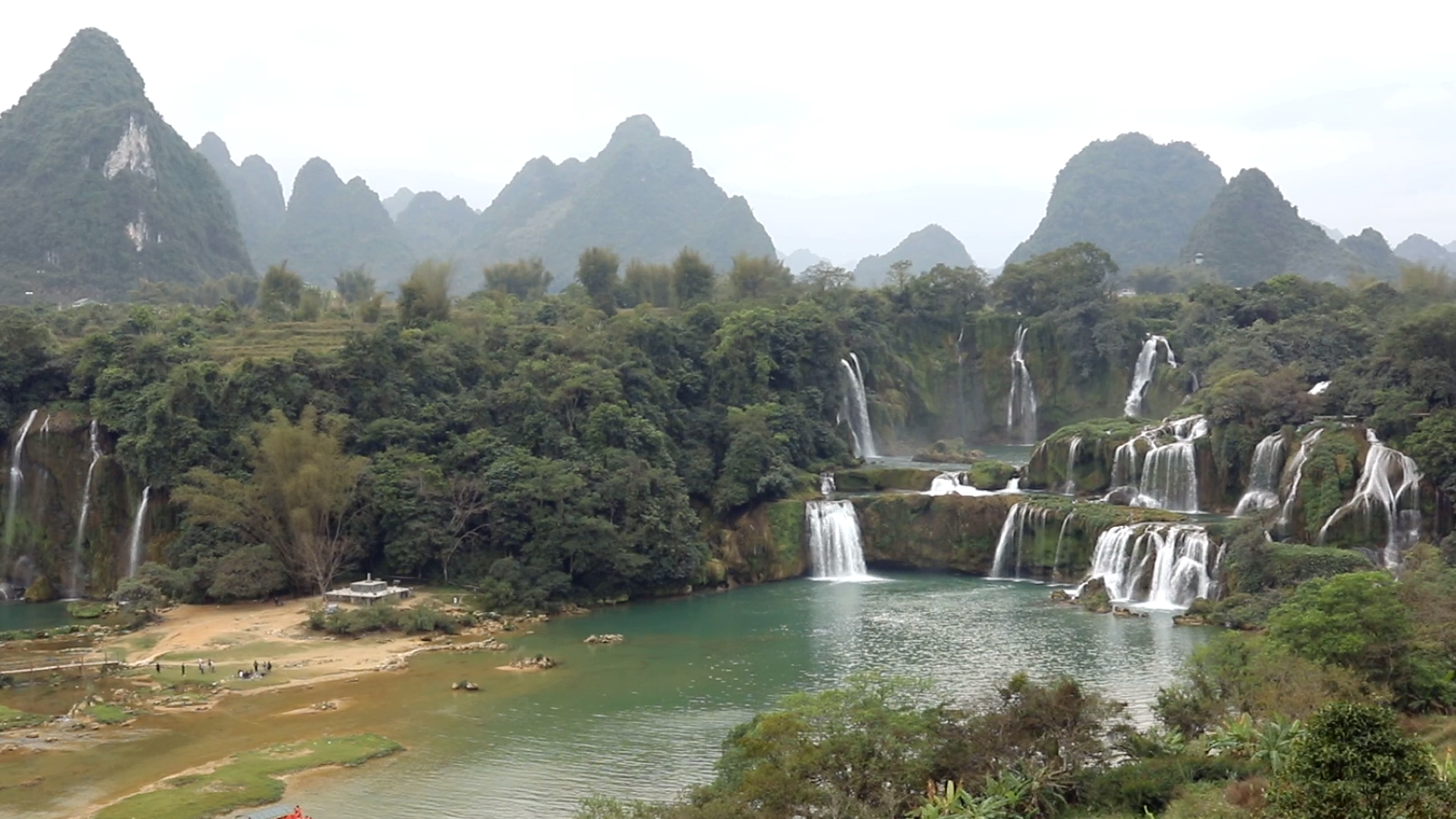 德天瀑布旅游攻略，探索壯美瀑布的絕佳體驗(yàn)，德天瀑布旅游攻略，探索壯美瀑布的絕佳體驗(yàn)之旅